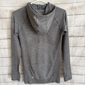 LULULEMON Swiftly Tech Wool Blend Hooded Top Size 6